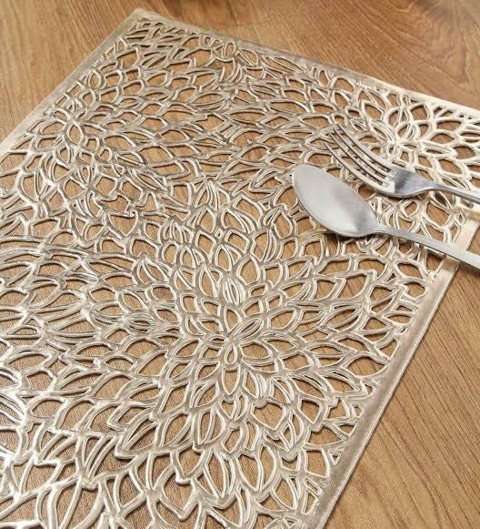Flower Patterned Table Mats - iSurfaces